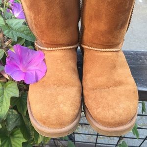 Size 8 UGG boots